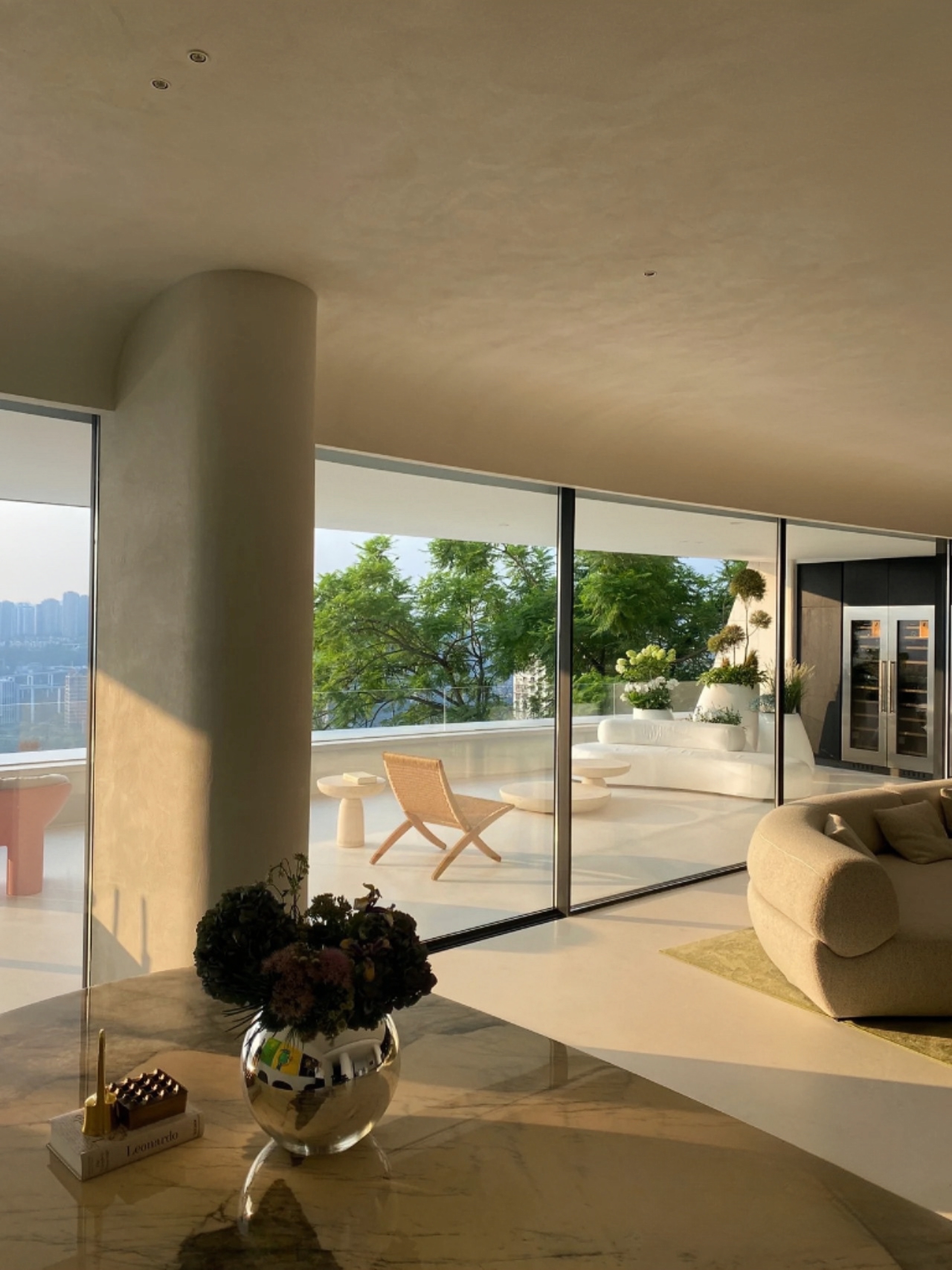 Sleek Ultra Slim Picture